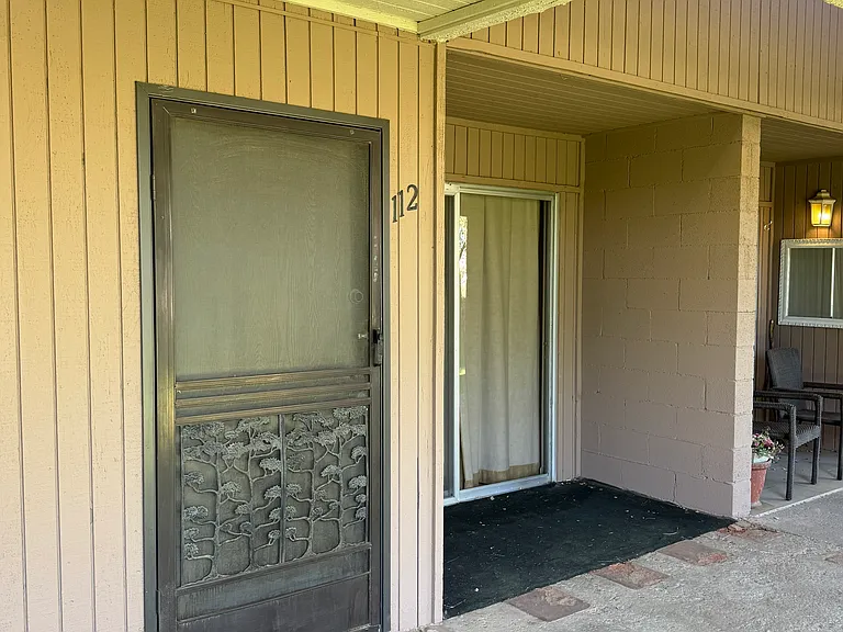 510 N Villa Ct #112 — Photo 8