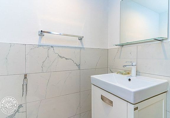 4th image of 185 Clifton Pl #5F