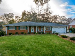 60 Victor Dr, Buford, GA 30518
