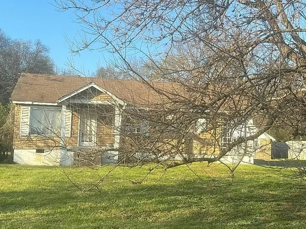 1124 Due West Ave N, Madison, TN 37115