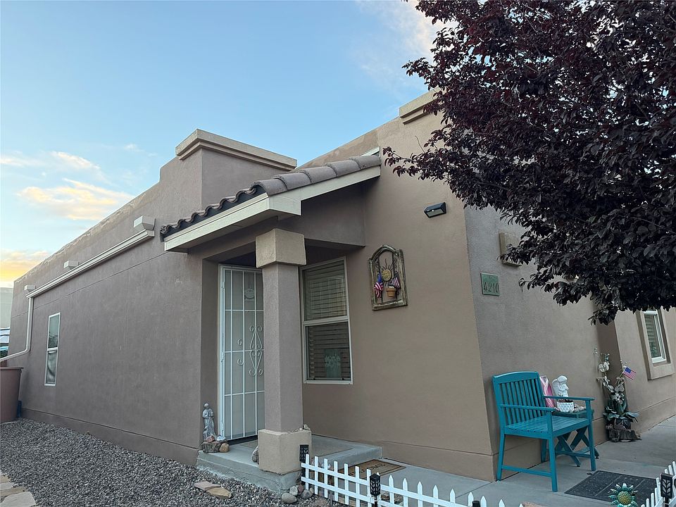 1st image of 4210 Luz De Estrella