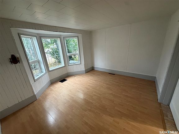 4th image of 320 Prince Street