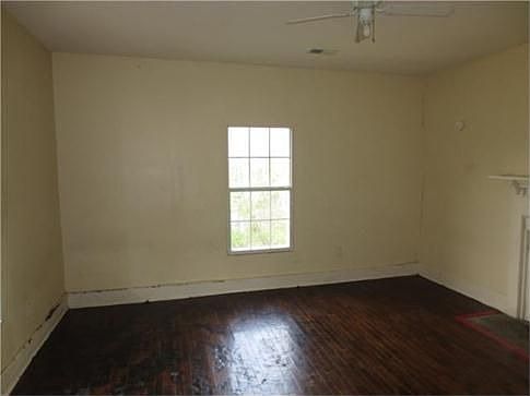 5th image of 3323 Lamphier Ave