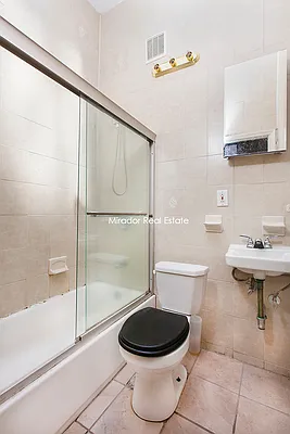 Rented by Mirador Real Estate | media 2