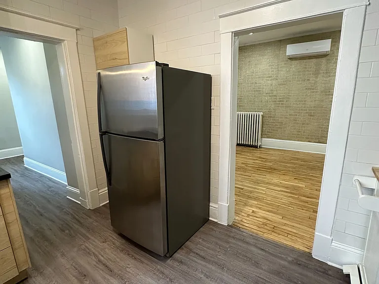 53 Heney St #1 — Photo 8