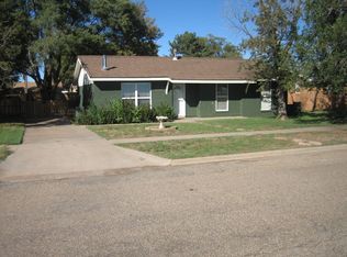 103 Manana St, Farwell, TX 79325