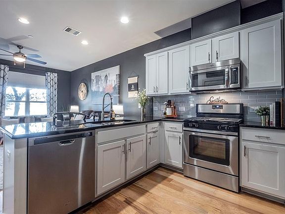 2nd image of 2101 Town Centre Dr #1907