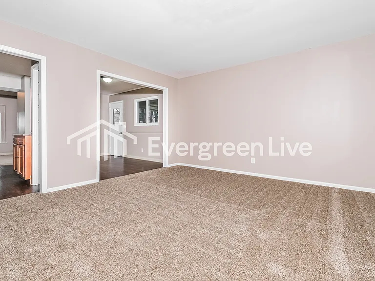 1356 Benvue Dr — Photo 4