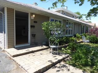 4539 W 89th St, Hometown, IL