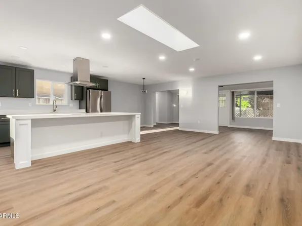 10210 W CHARTER OAK Drive, Sun City, AZ 85351