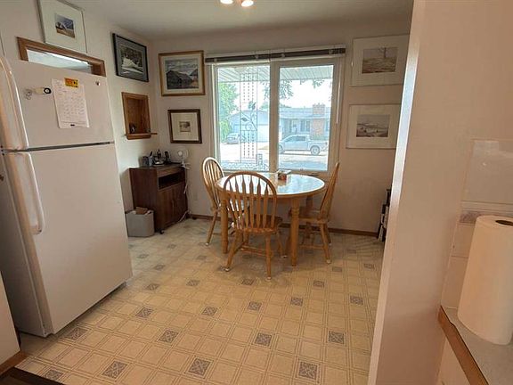 4th image of 2128 E 22nd St