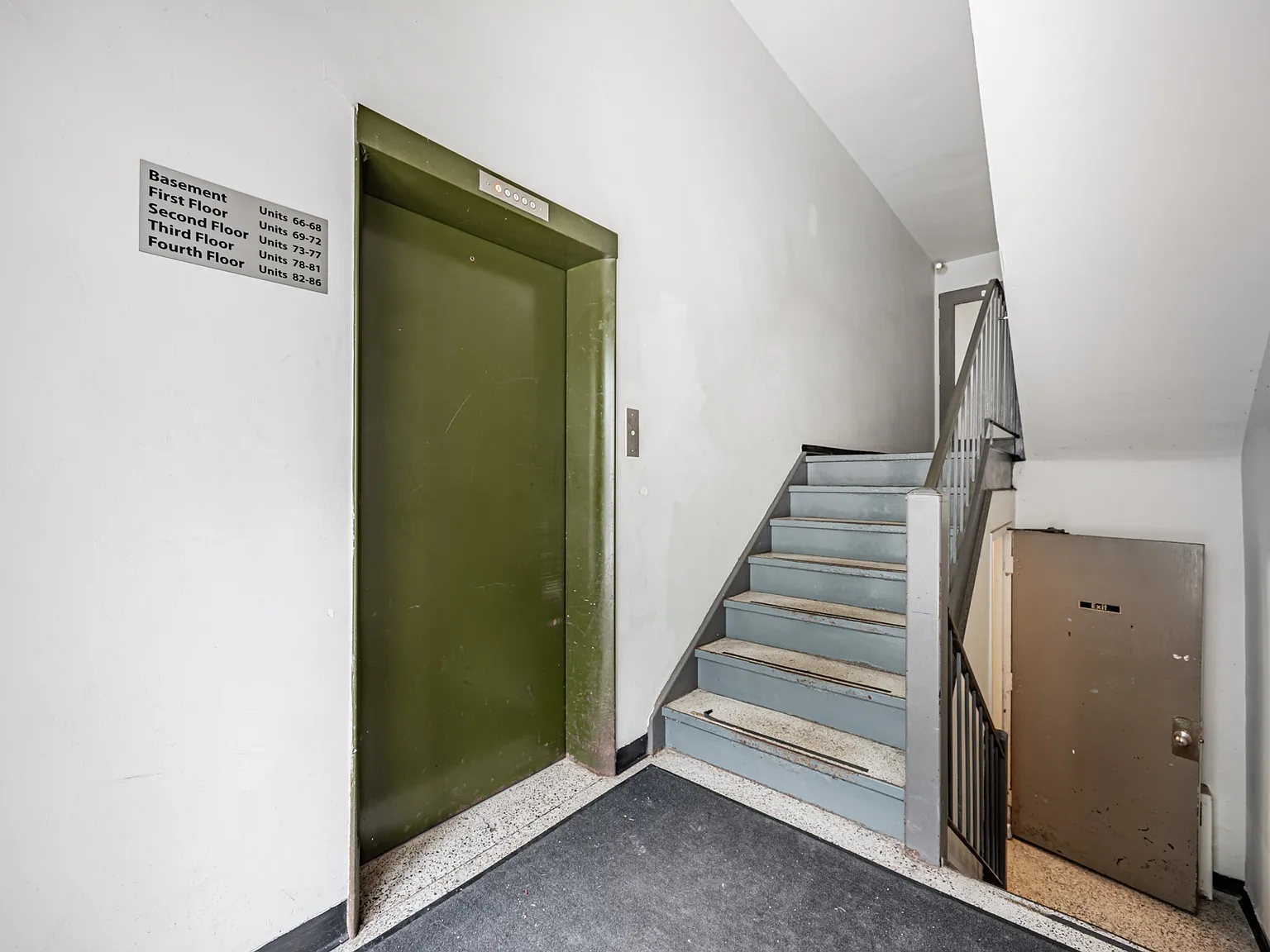 140 Kent Street — Photo 4