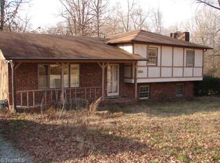 1014 Springwood Ln, Archdale, NC 27263