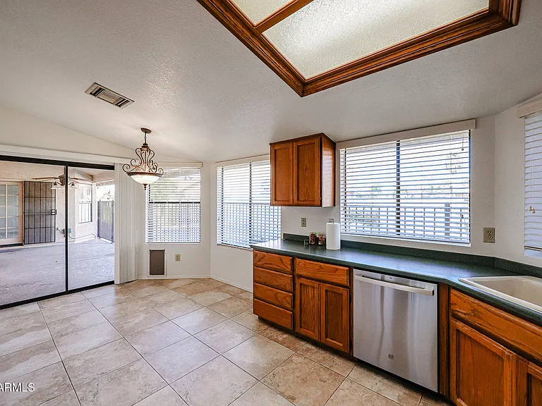 6910 W Kimberly Way — Photo 17