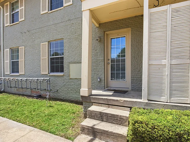 4734A Bradford Dr — Photo 25