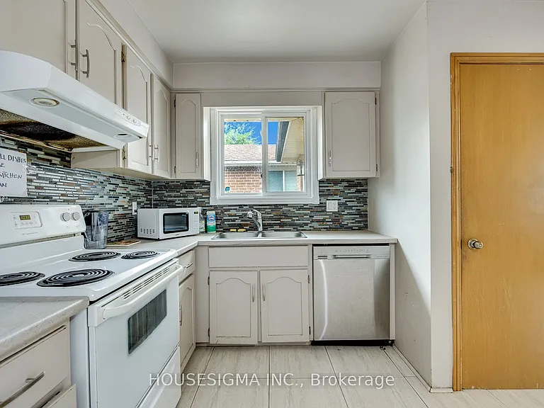 115 Scenic Wood Cres — Photo 10
