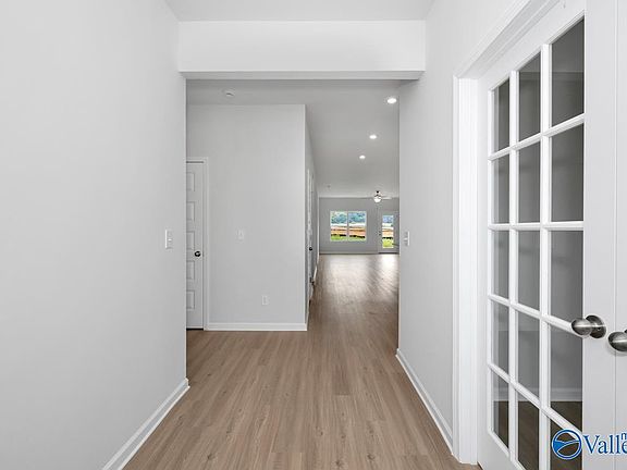 5th image of 172 Lincoln Gray Cir