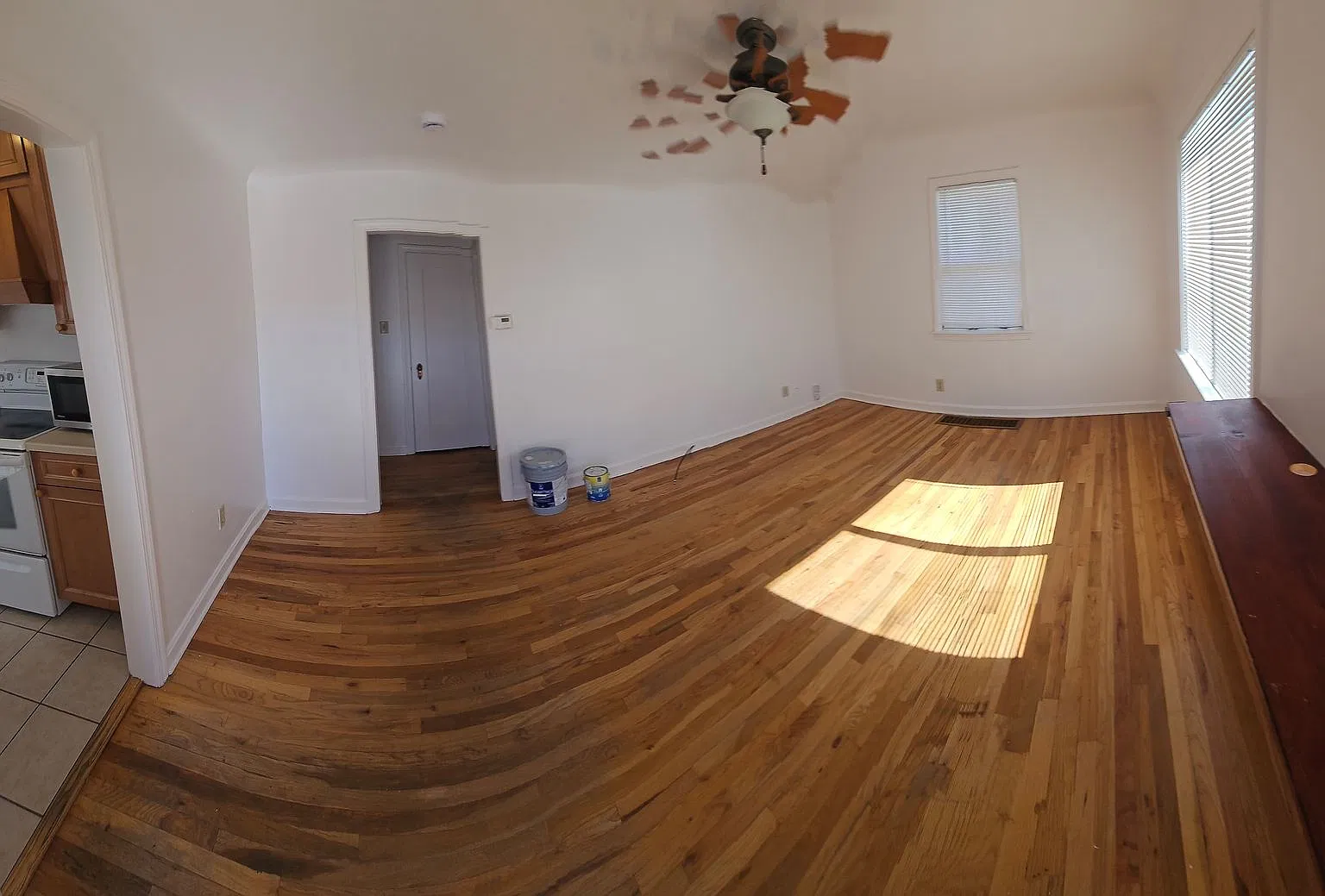 2 Bedroom | 1 Bathroom | 1-Car Garage | Midtown Reno — Photo 2