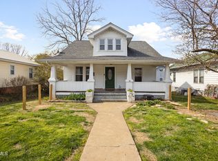 102 W Locust St, Johnson City, TN 37604