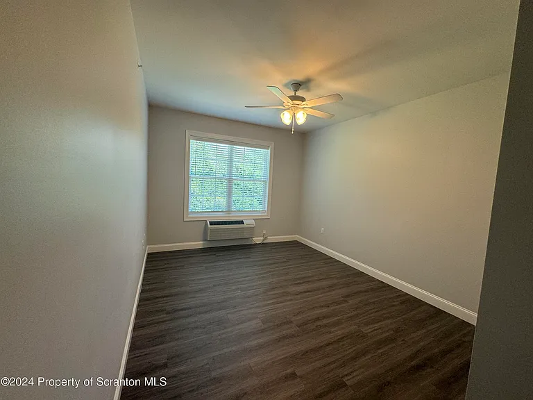 101 Circle Dr — Photo 20