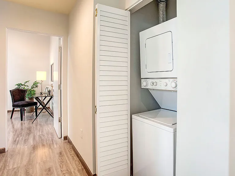 10815 Missouri Ave — Photo 1