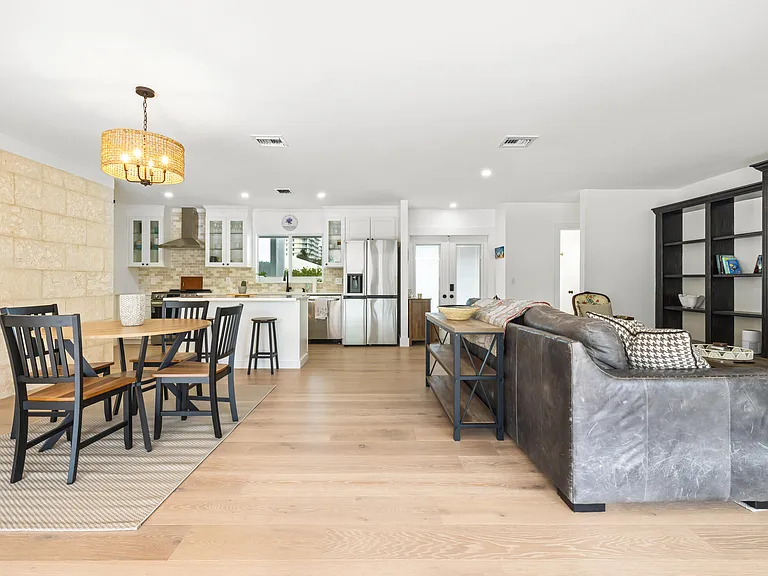 461 Apollo Dr — Photo 11