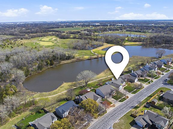 3rd image of 512 S Firefly St