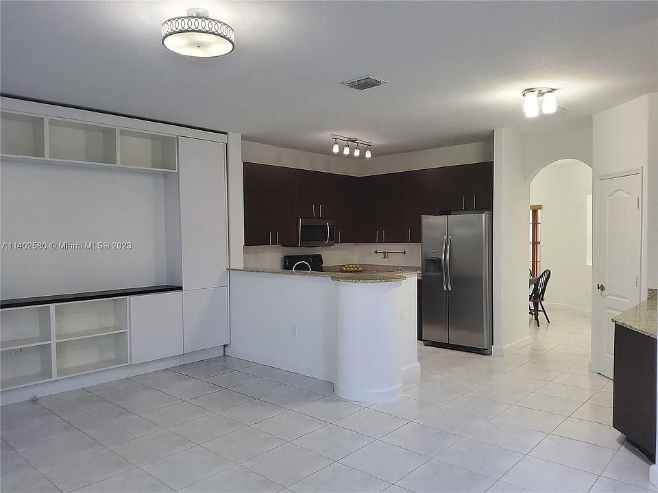 1st image of 11252 NW 54th Ter #11252