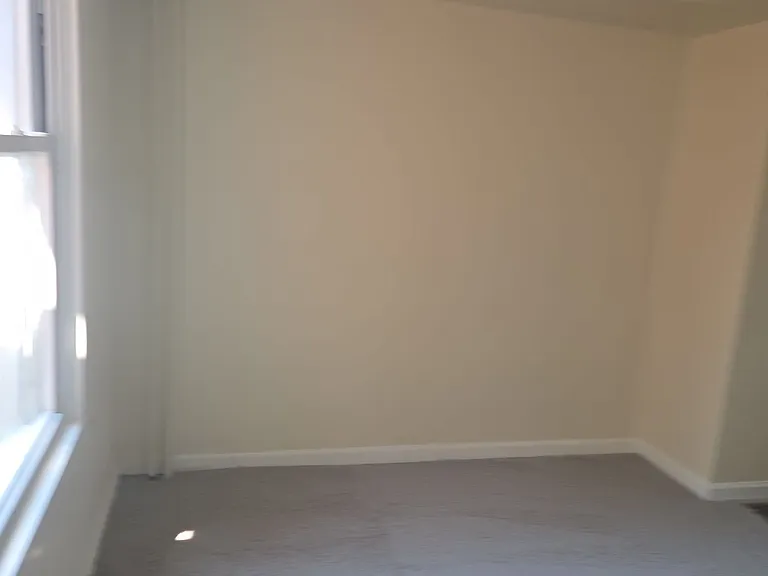 3424 Elmora Ave — Photo 2