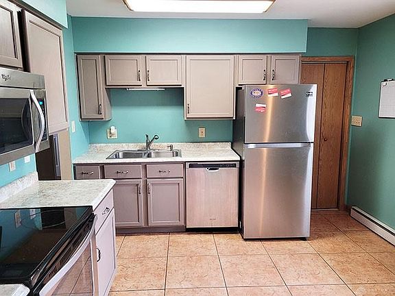 5th image of 2415 Sherwood Dr
