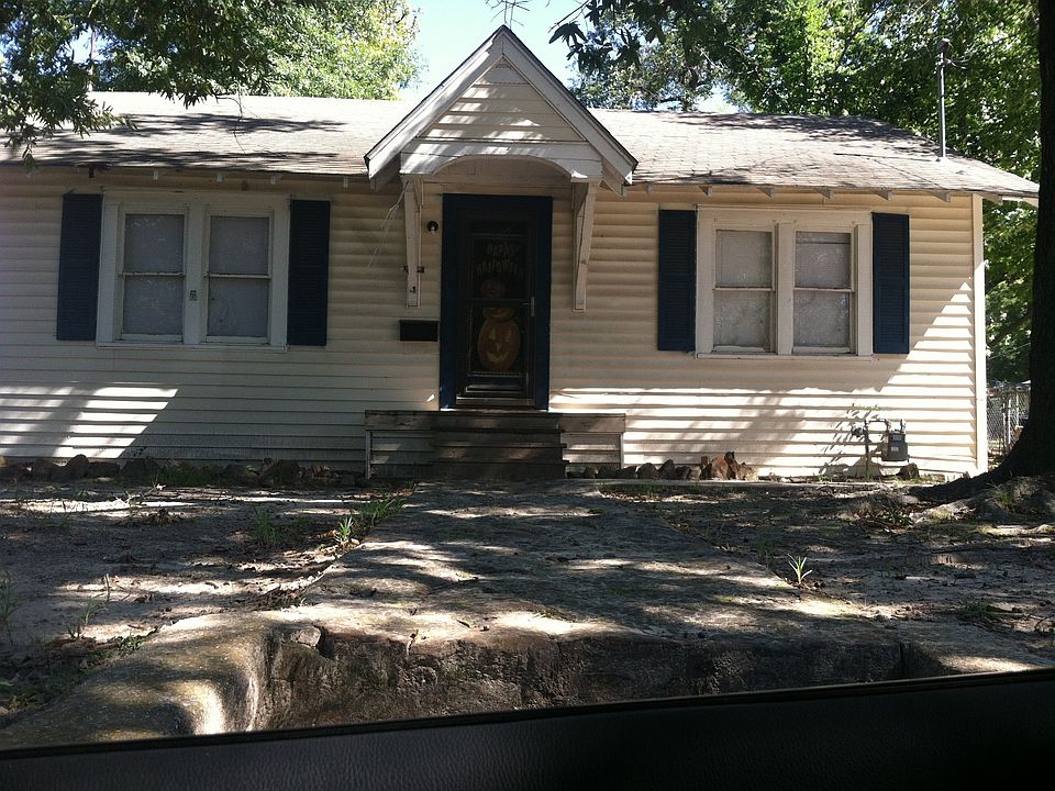 1st image of 608 Tenery St