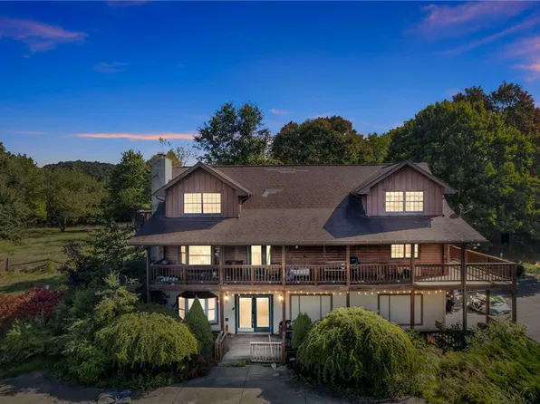 145 Snyder Dr, Rochester, PA 15074