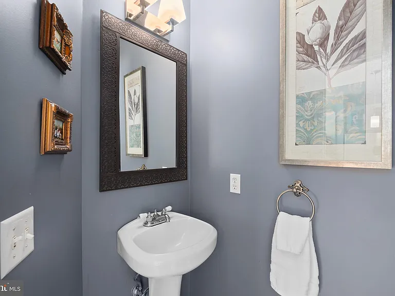 4079 Waterford Dr — Photo 11