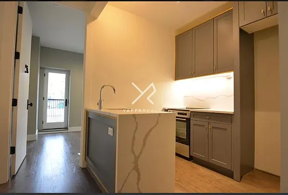 Rented by Zee Management LLC | media 12