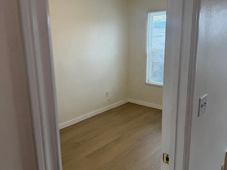 212 W Palmer Ave #20 — Photo 5