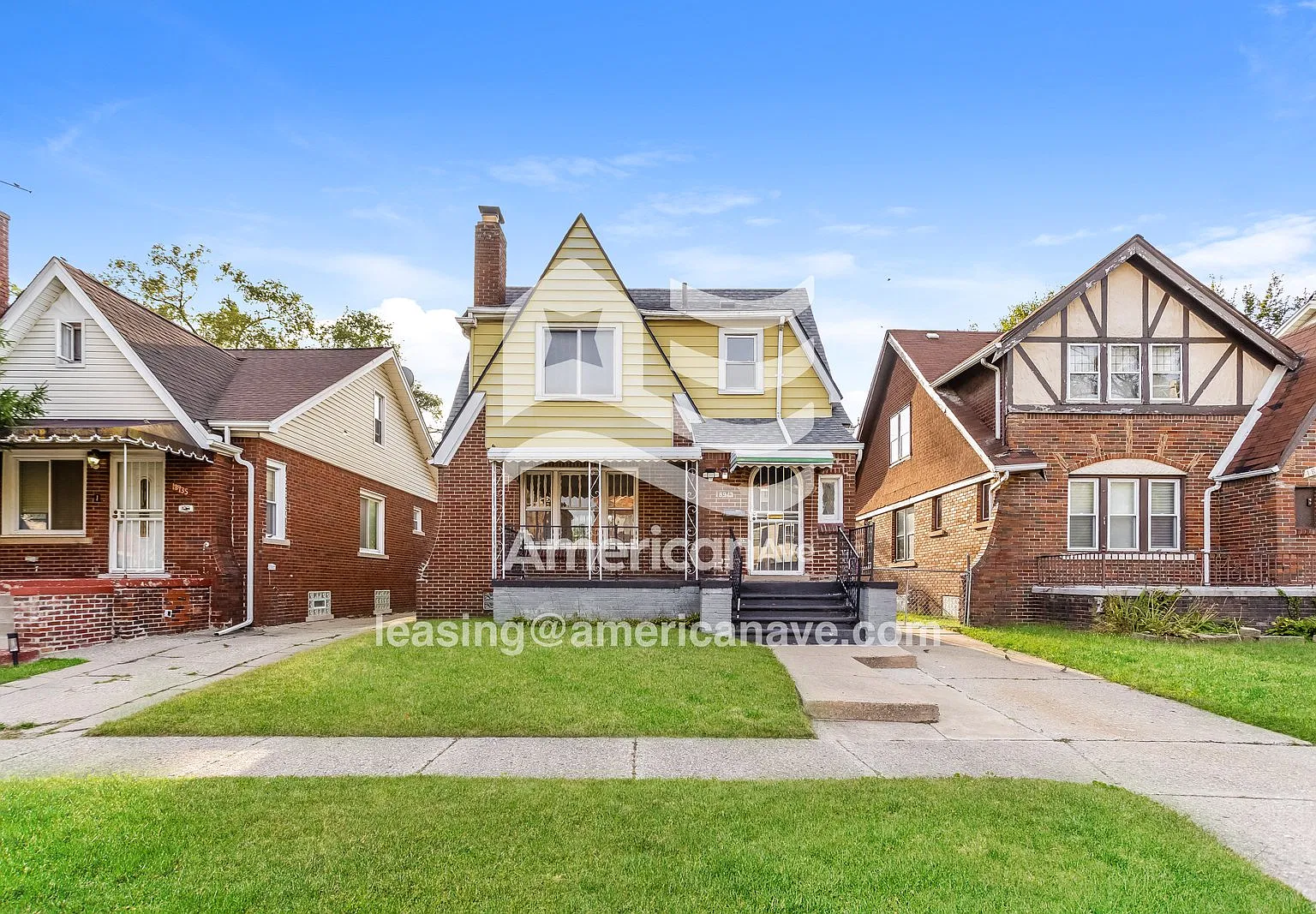 3 bed, 1.5 bath, 1287 sqft, $1,318 — Photo 1