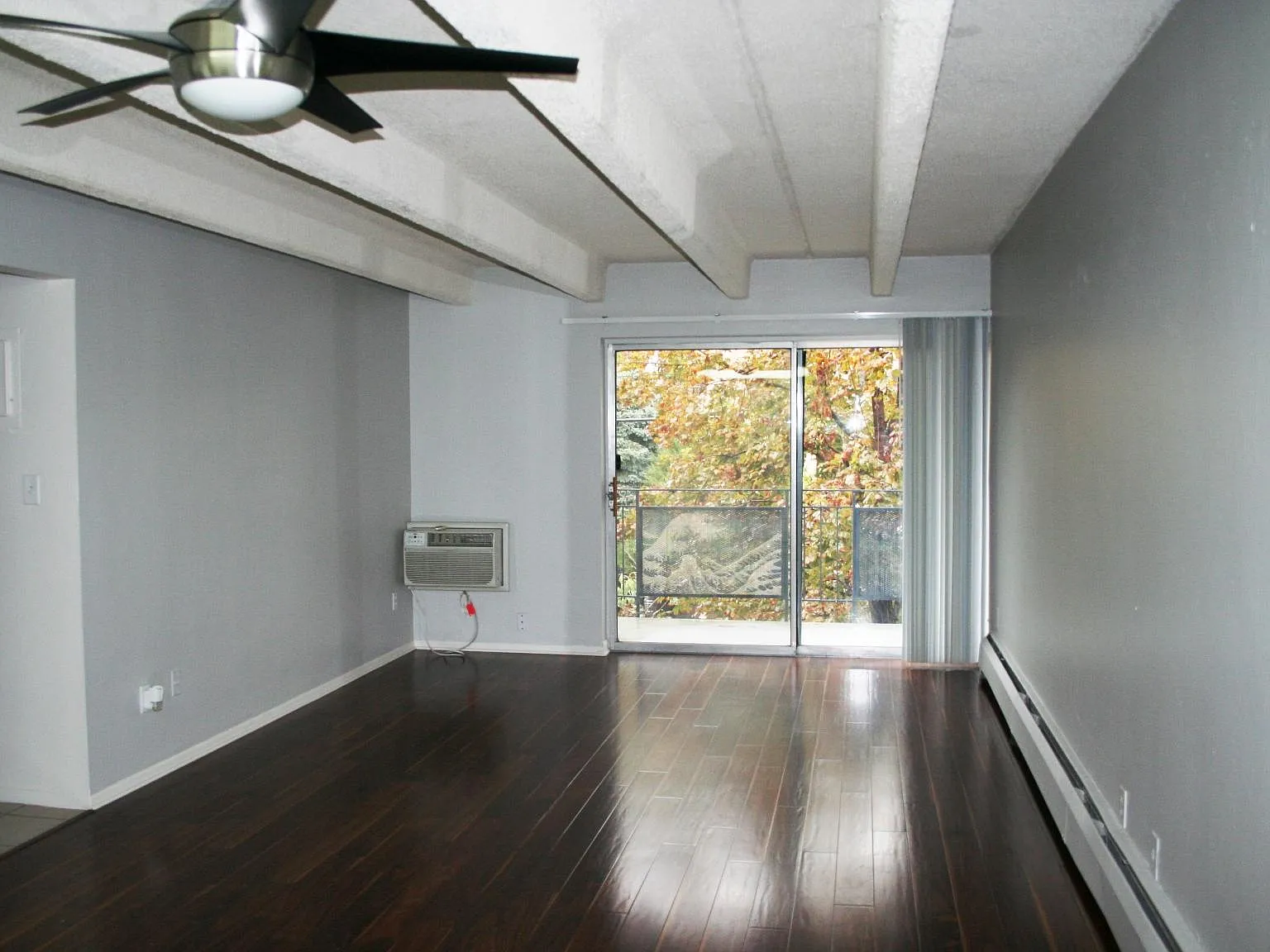 2 bed, 750 sqft, $1,595 — Photo 4