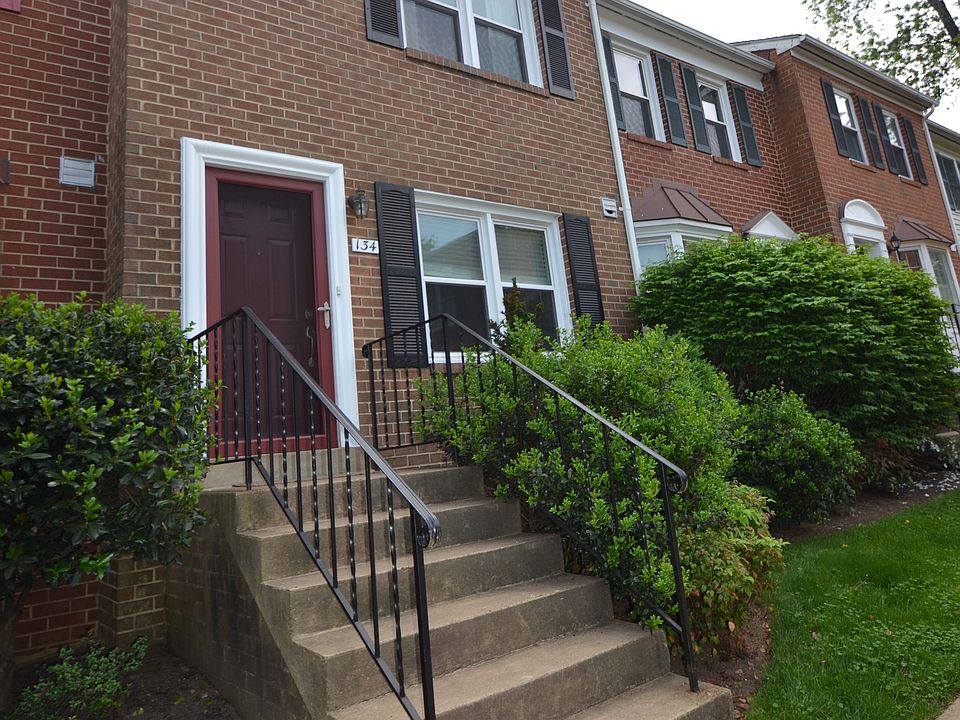 1st image of 134 S Wise St