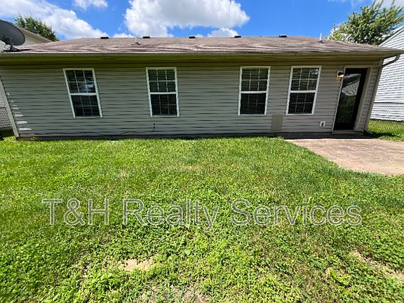 5th image of 6037 Rocky River Dr
