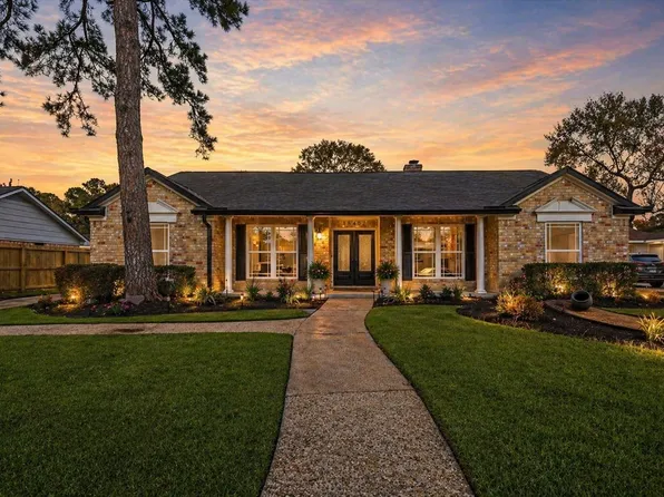 15402 Ripplestream St, Houston, TX 77068