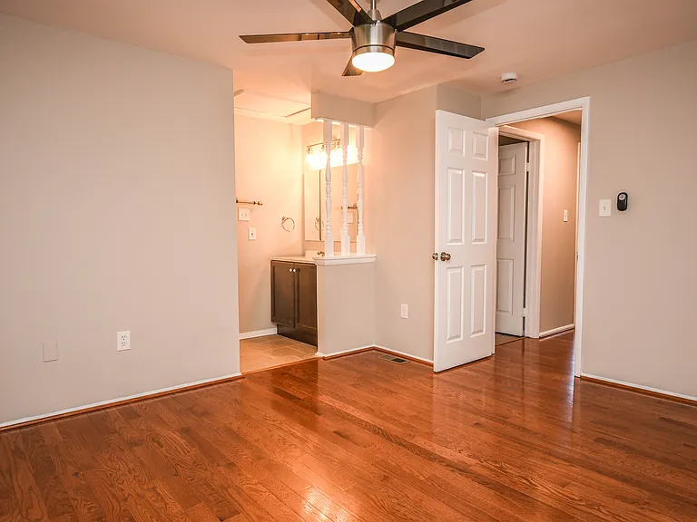 10231 Millstream Dr — Photo 13