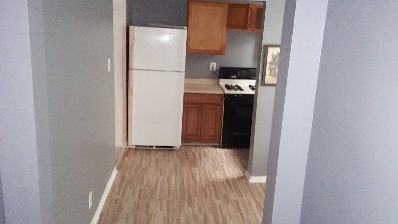 2nd image of 510 S Laramie Ave