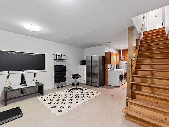51st image of 100 Lakeview Dr
