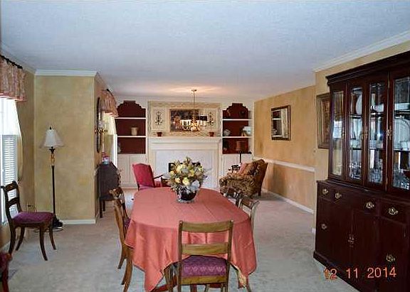 3rd image of 1026 River Hills Dr