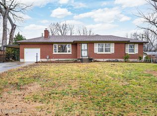 9822 Holiday Dr, Louisville, KY 40272