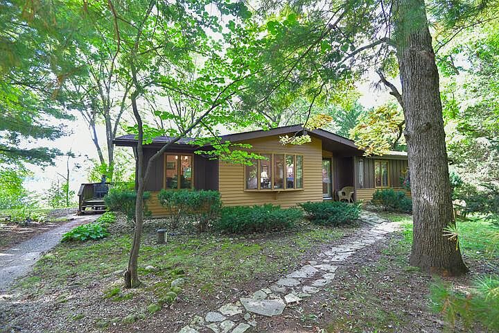 1st image of 8566 226th AVENUE