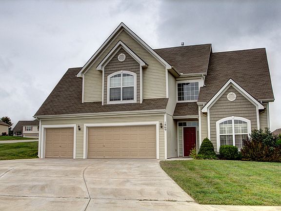 2nd image of 1869 Shannon Dr