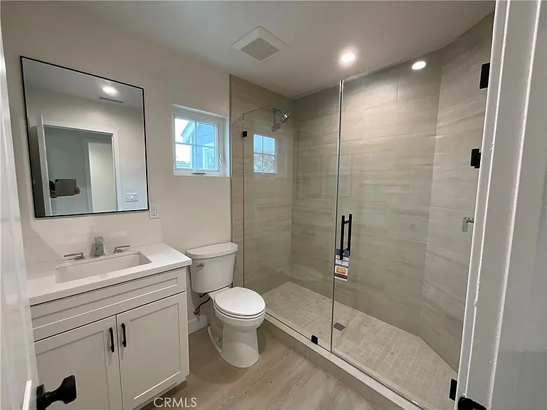 22 Byron Close — Photo 25