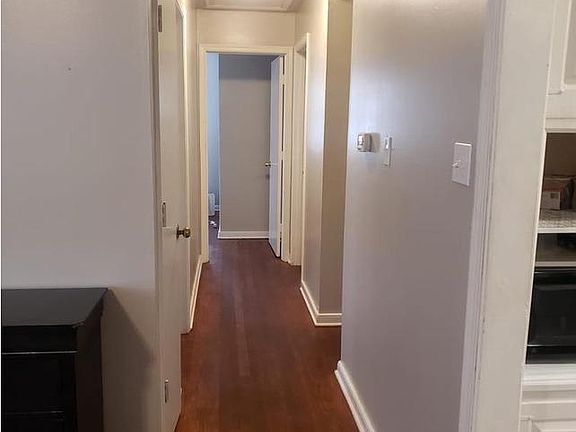 3rd image of 140 S Arch Rd