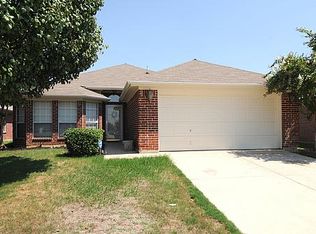 3016 Silent Creek Trl, Hurst, TX 76053